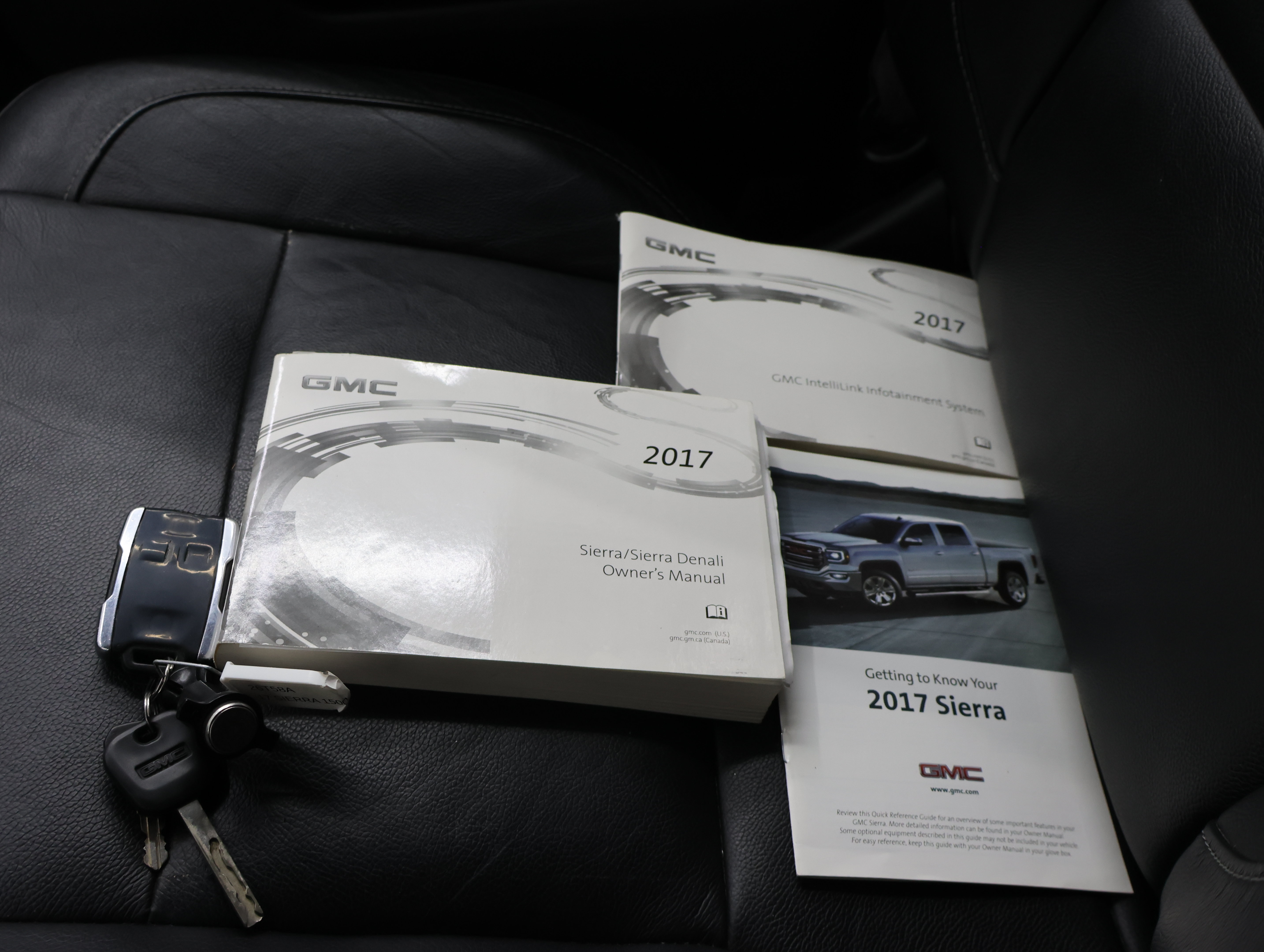 Used 2017 GMC Sierra 1500 SLT w/ Suspension Package, Off-Road AWD/4WD image 53
