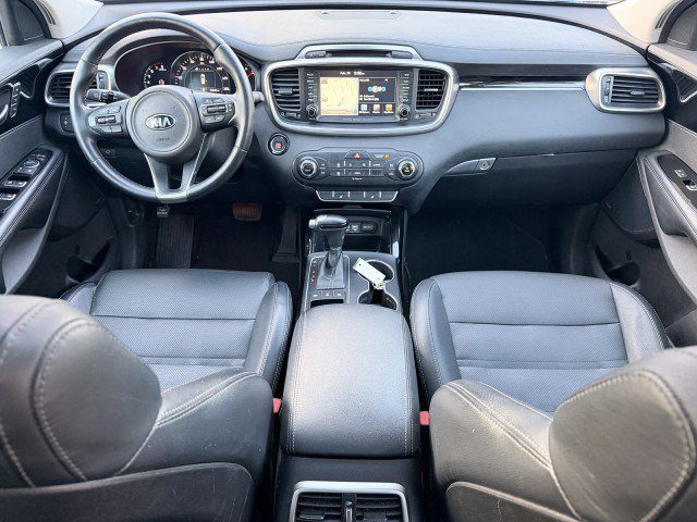 Used 2017 Kia Sorento SX image 22