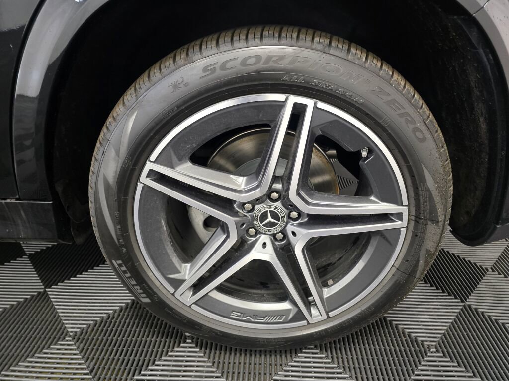 New 2026 Mercedes-Benz GLS 450 4MATIC image 23