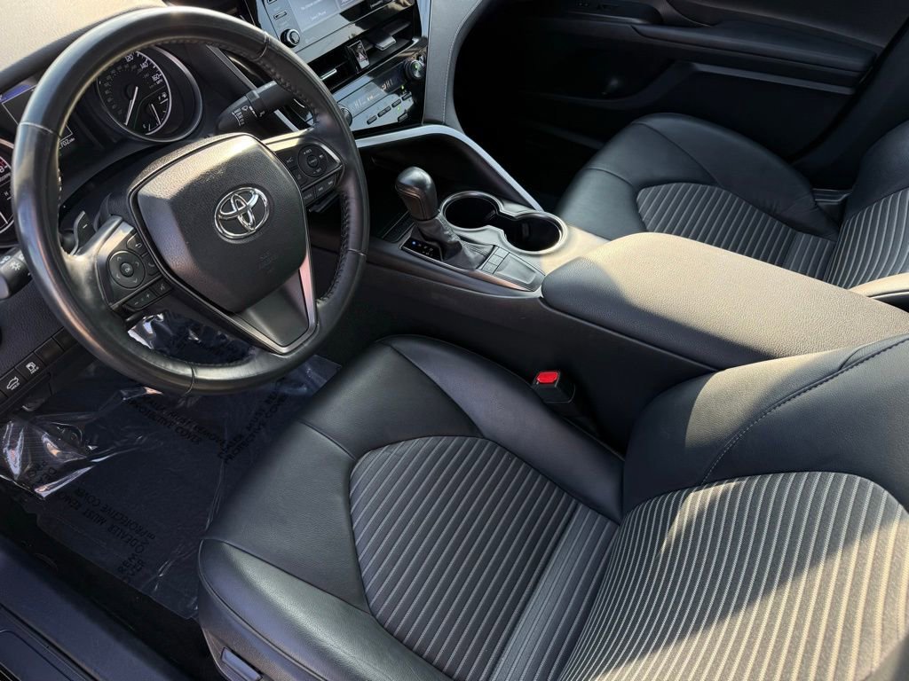 Used 2024 Toyota Camry SE image 16