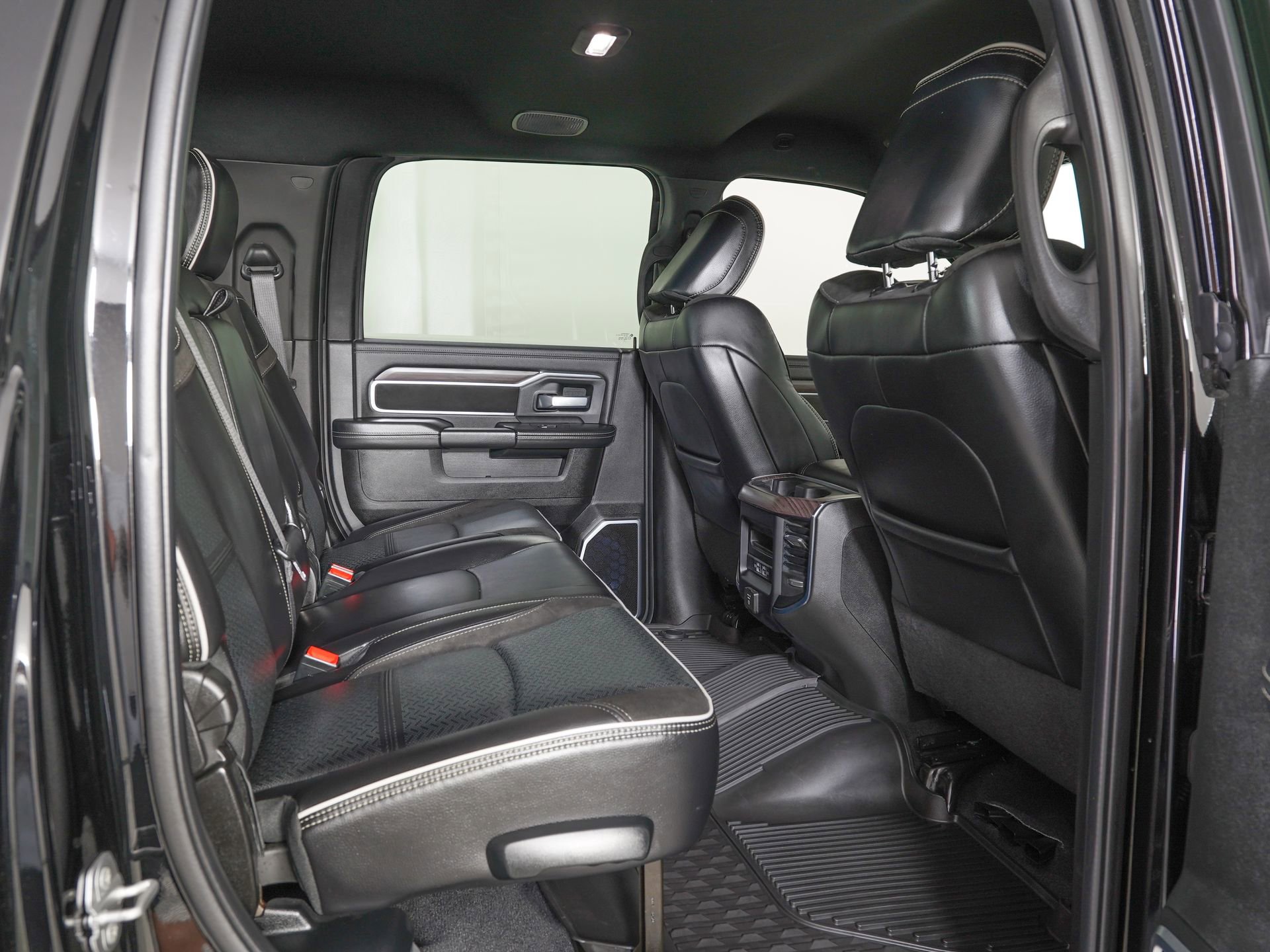 Used 2025 RAM 2500 Laramie w/ Night Edition image 11