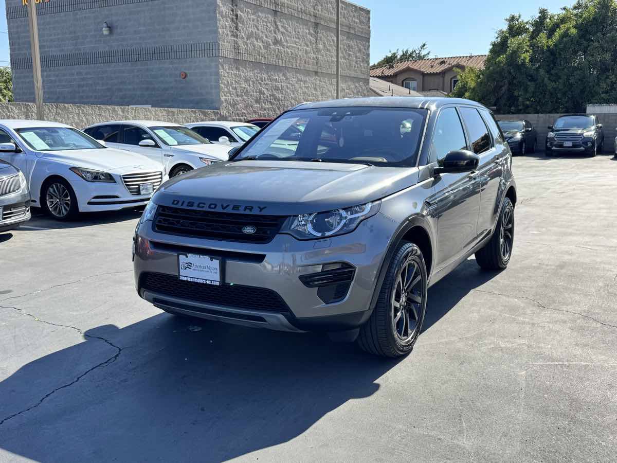 Used 2018 Land Rover Discovery Sport SE AWD/4WD image 12