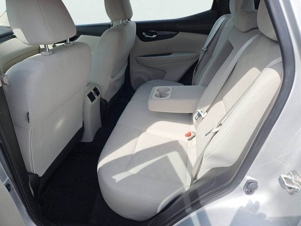 Used 2019 Nissan Rogue Sport SV AWD/4WD image 28