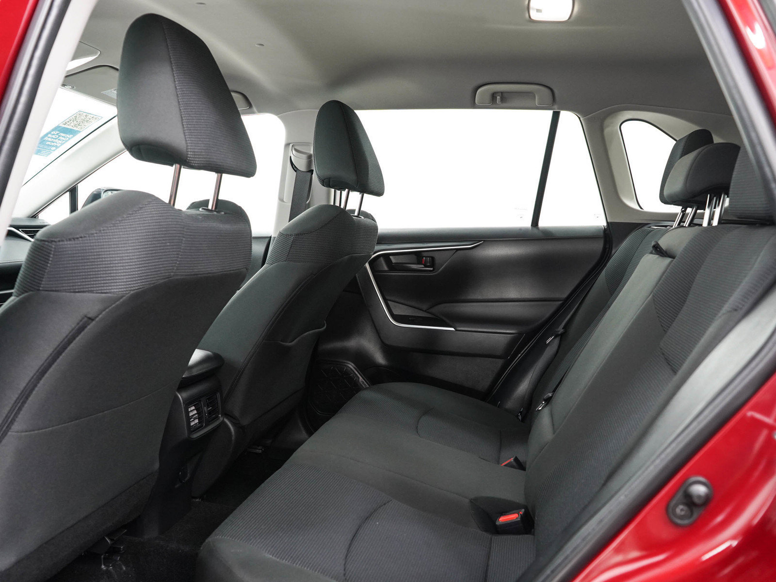 Used 2024 Toyota RAV4 LE AWD/4WD image 14