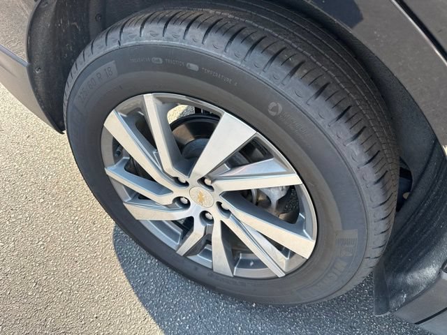 Used 2024 Chevrolet Equinox LT w/ LPO, Floor Liner Package FWD image 10