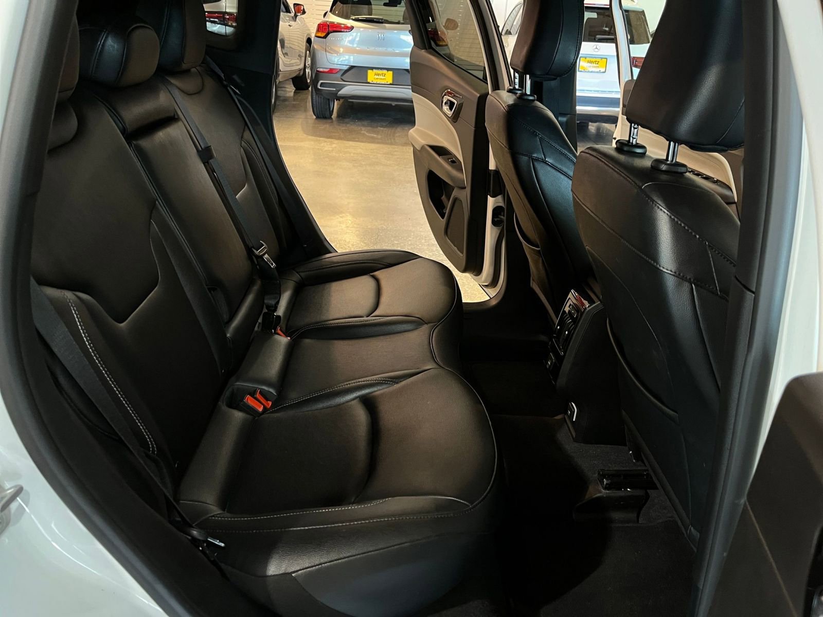 Used 2025 Jeep Compass Limited AWD/4WD image 37
