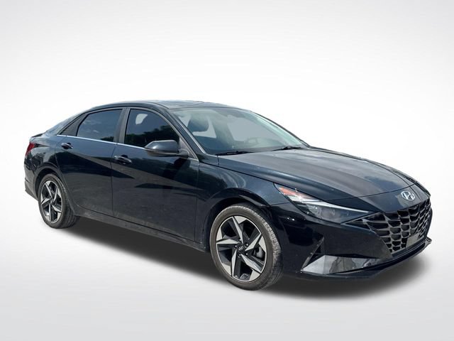 Used 2023 Hyundai Elantra Limited w/ Cargo Package FWD image 9