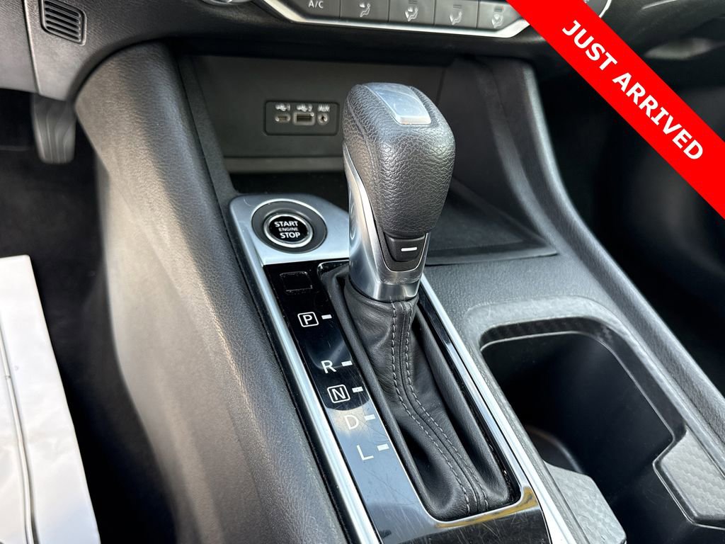 Certified 2022 Nissan Sentra SV image 36