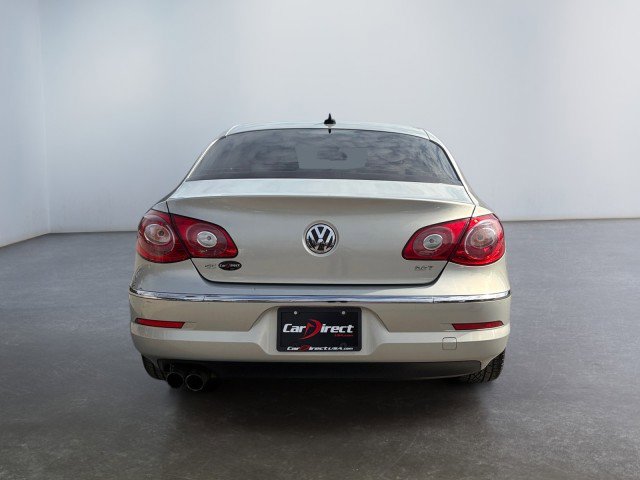 Used 2010 Volkswagen Passat Sport image 14