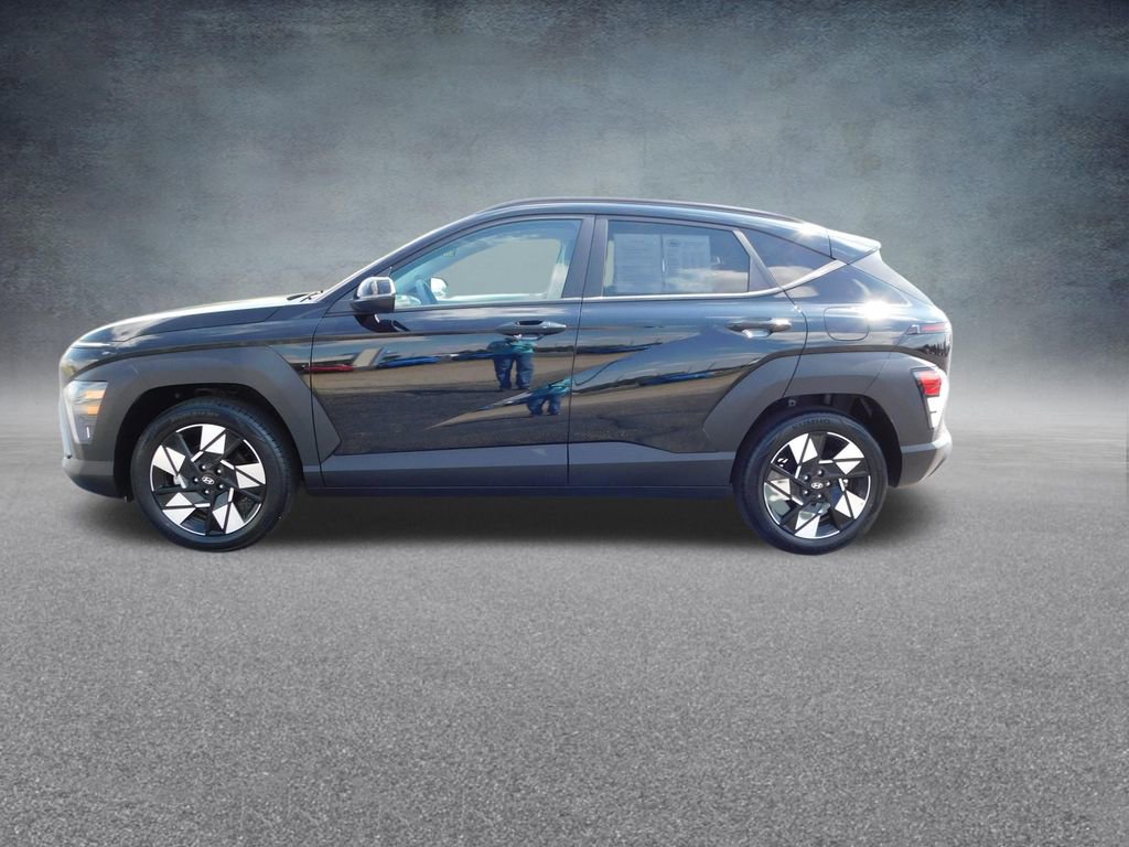 Used 2025 Hyundai Kona SEL FWD image 6