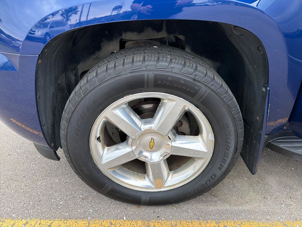 Used 2013 Chevrolet Avalanche LS w/ All-Star Edition AWD/4WD image 20