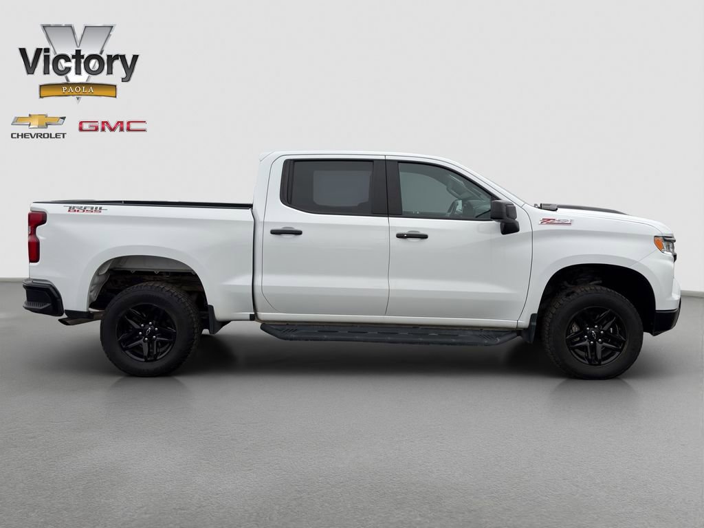 Used 2022 Chevrolet Silverado 1500 LT Trail Boss w/ LPO, Dark Essentials Package AWD/4WD image 7