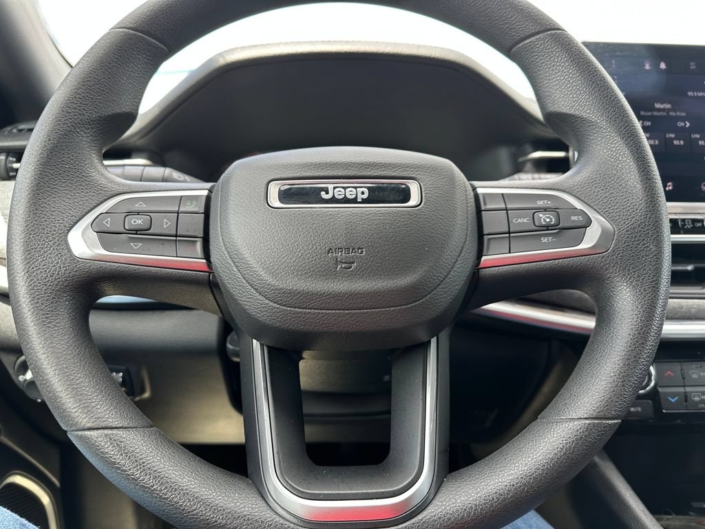 Used 2023 Jeep Compass Sport AWD/4WD image 30