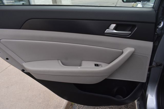 Used 2017 Hyundai Sonata Sport w/ Value Edition Package 02 FWD image 33