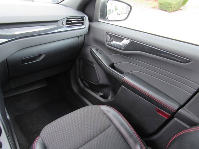 Used 2024 Ford Escape ST-Line image 21