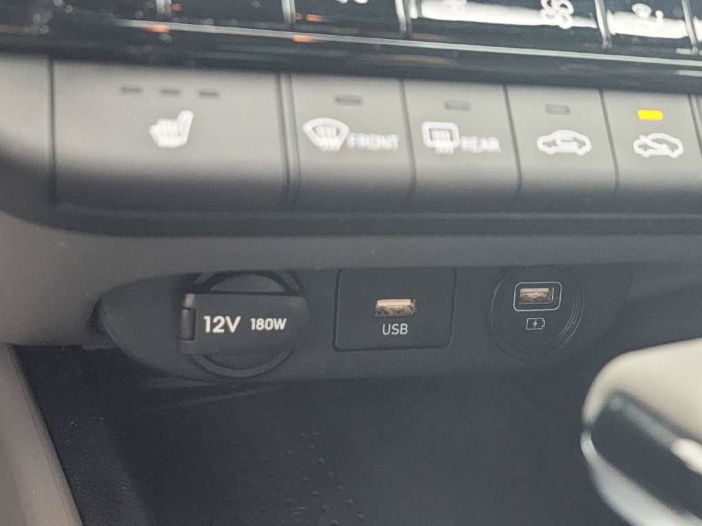 Used 2023 Hyundai Elantra SEL w/ Convenience Package FWD image 29