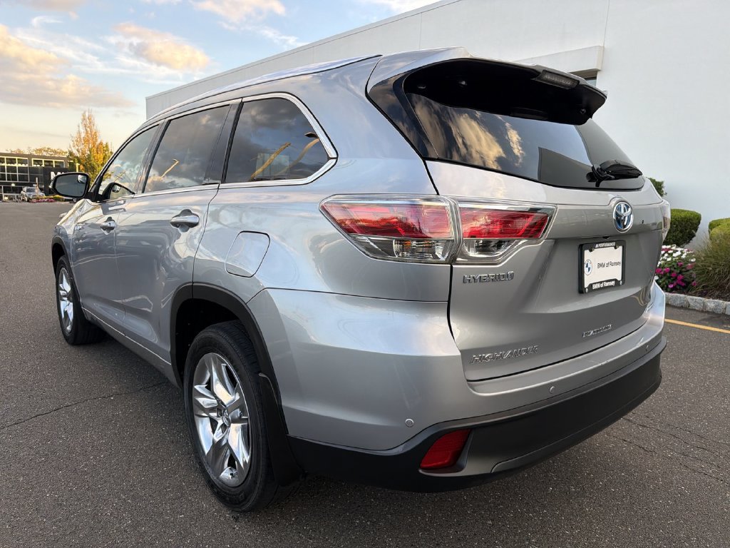 Used 2014 Toyota Highlander Limited Platinum AWD/4WD image 12