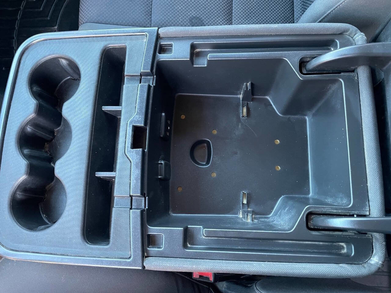 Used 2017 Chevrolet Silverado 3500 LT w/ LT Convenience Package image 19