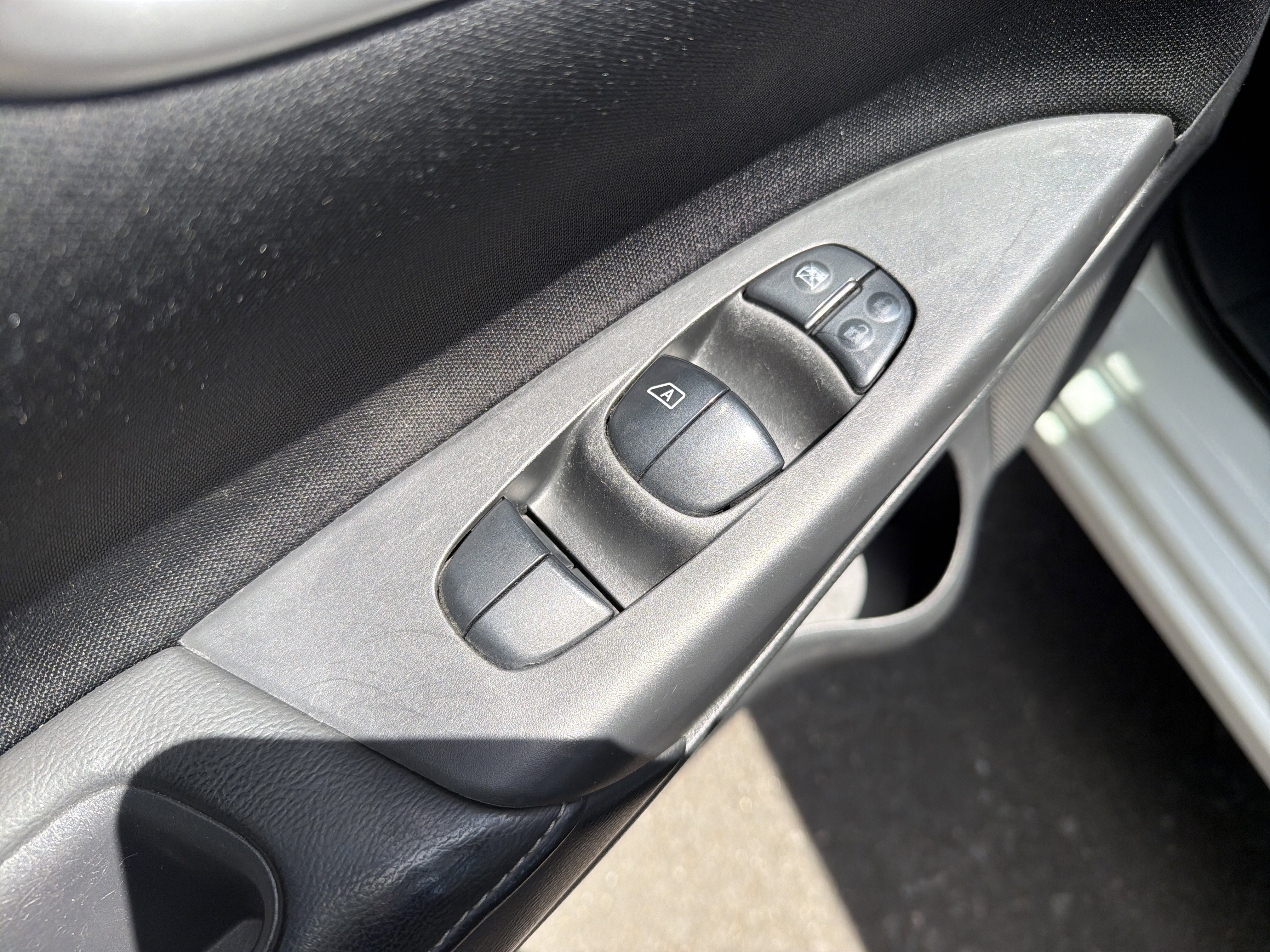 Used 2019 Nissan Sentra SV FWD image 15