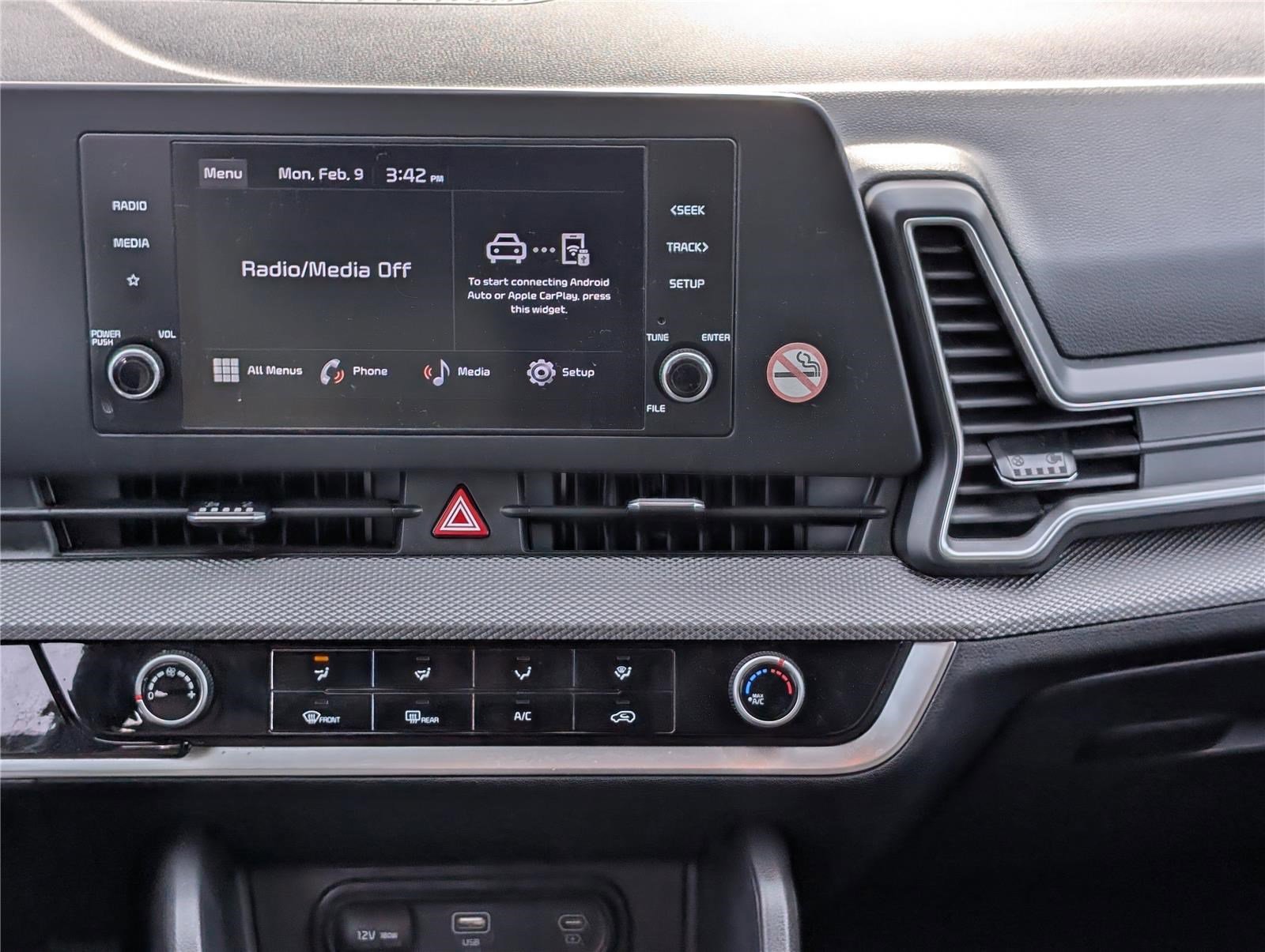 Used 2023 Kia Sportage LX image 15