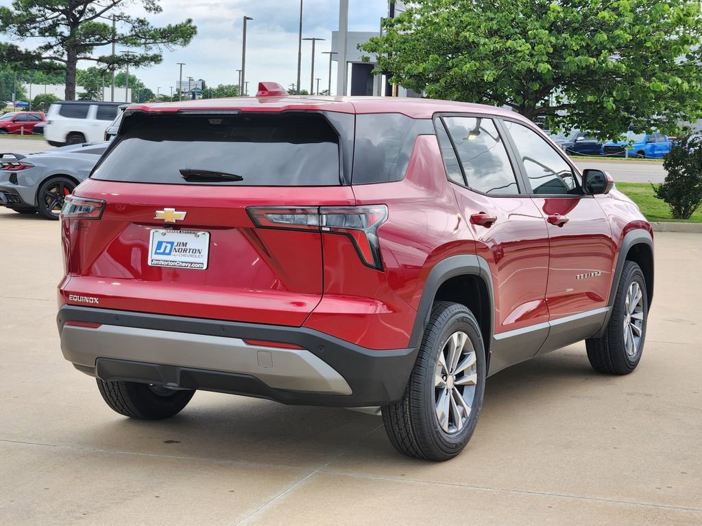 New 2026 Chevrolet Equinox LT w/ Safety and Technology Package FWD image 3