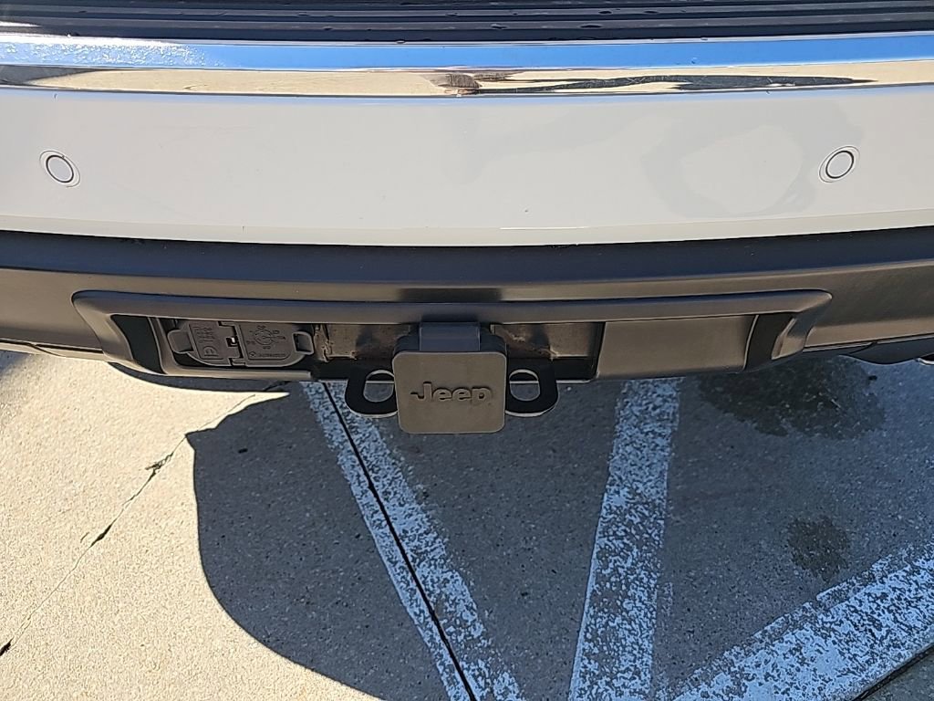 Used 2020 Jeep Grand Cherokee Limited w/ Trailer Tow Group IV AWD/4WD image 13