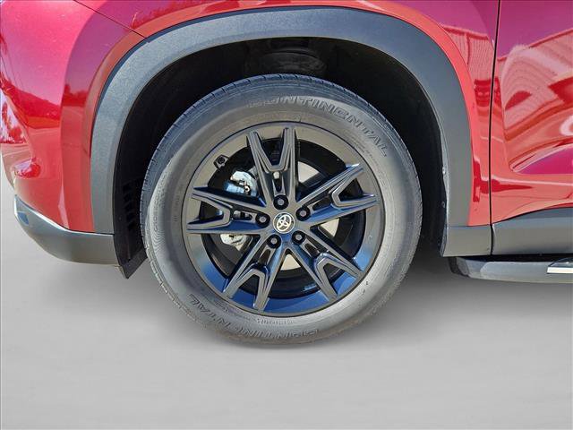 Certified 2025 Toyota Grand Highlander FWD image 25