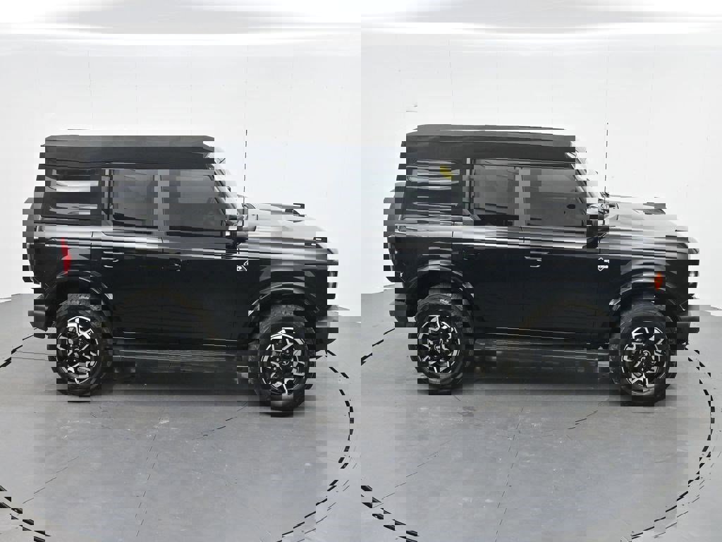 Used 2023 Ford Bronco Outer Banks image 23