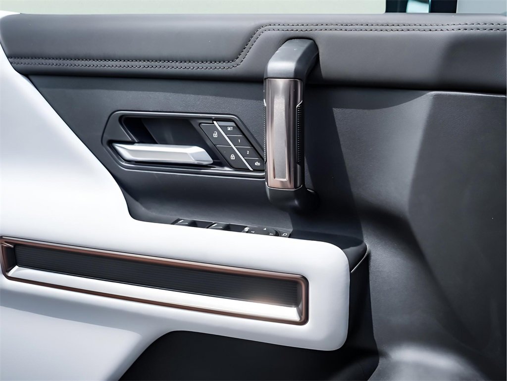 New 2025 GMC Hummer EV 3X w/ Battery Pack, 24 Module Pack image 19