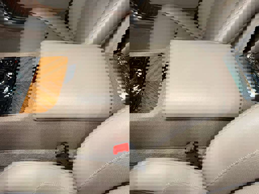 Used 2014 Rolls-Royce Wraith image 26