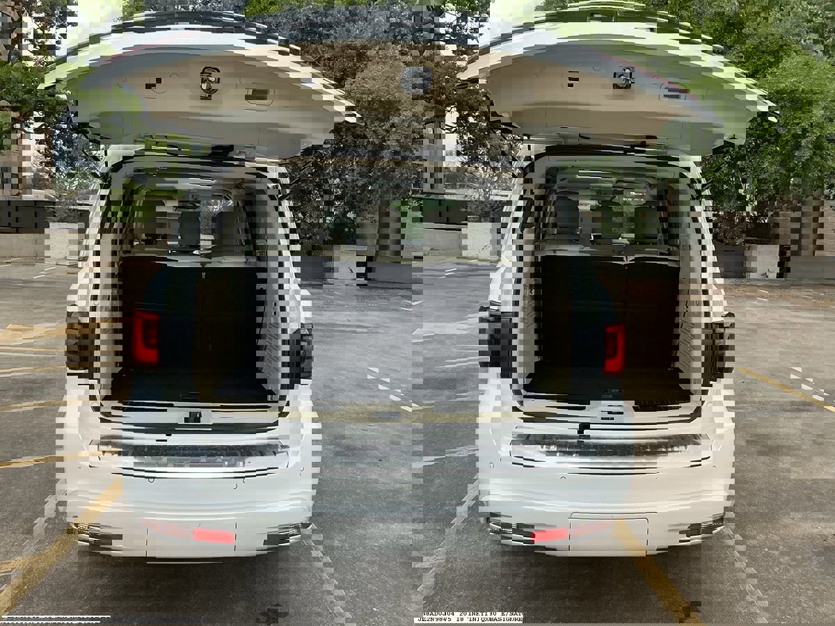 Used 2018 INFINITI QX80 2WD w/ Driver Assistance Package image 12