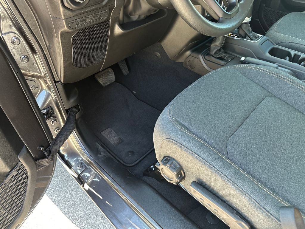 New 2026 Jeep Wrangler Sport AWD/4WD image 23