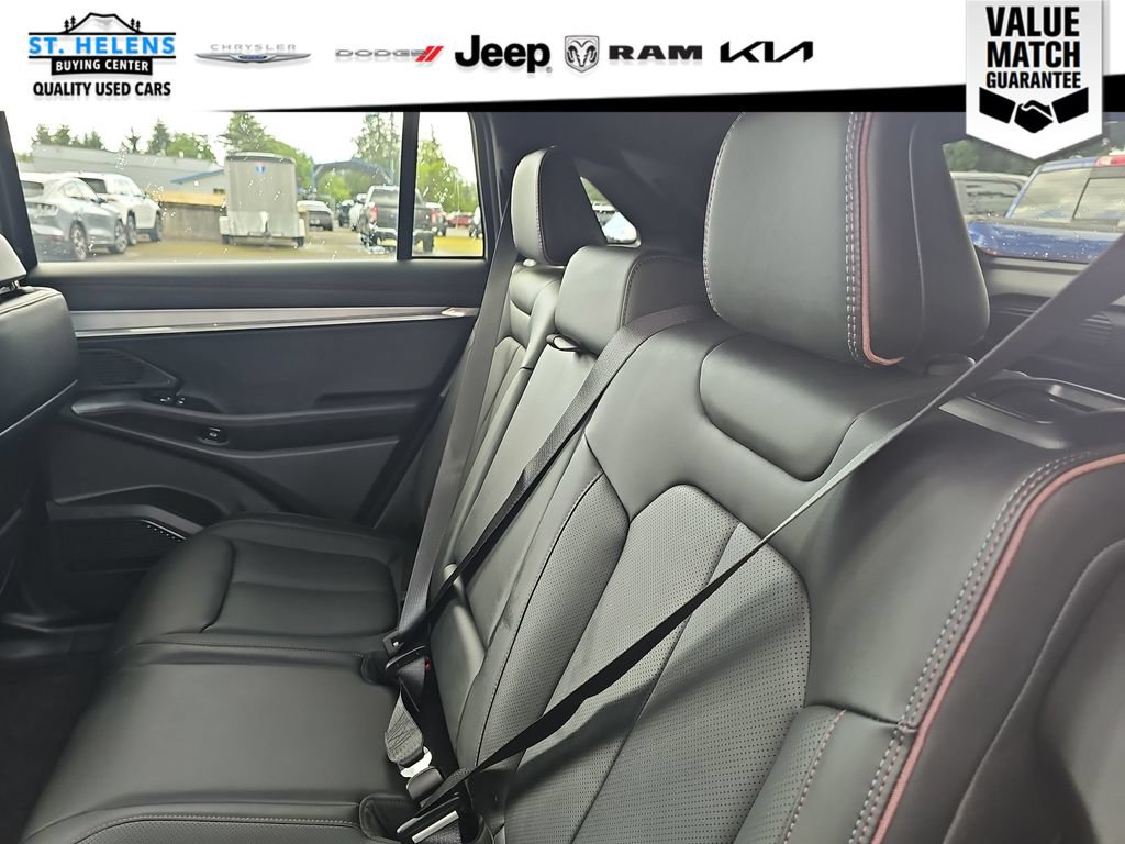 Used 2024 Jeep Wagoneer Limited AWD/4WD image 20