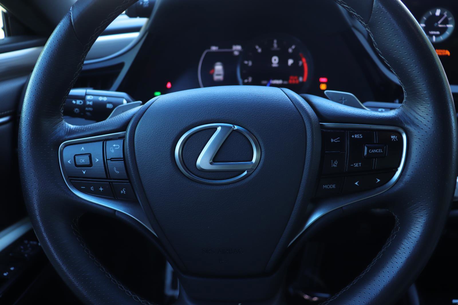 Used 2023 Lexus ES 350 F Sport image 31