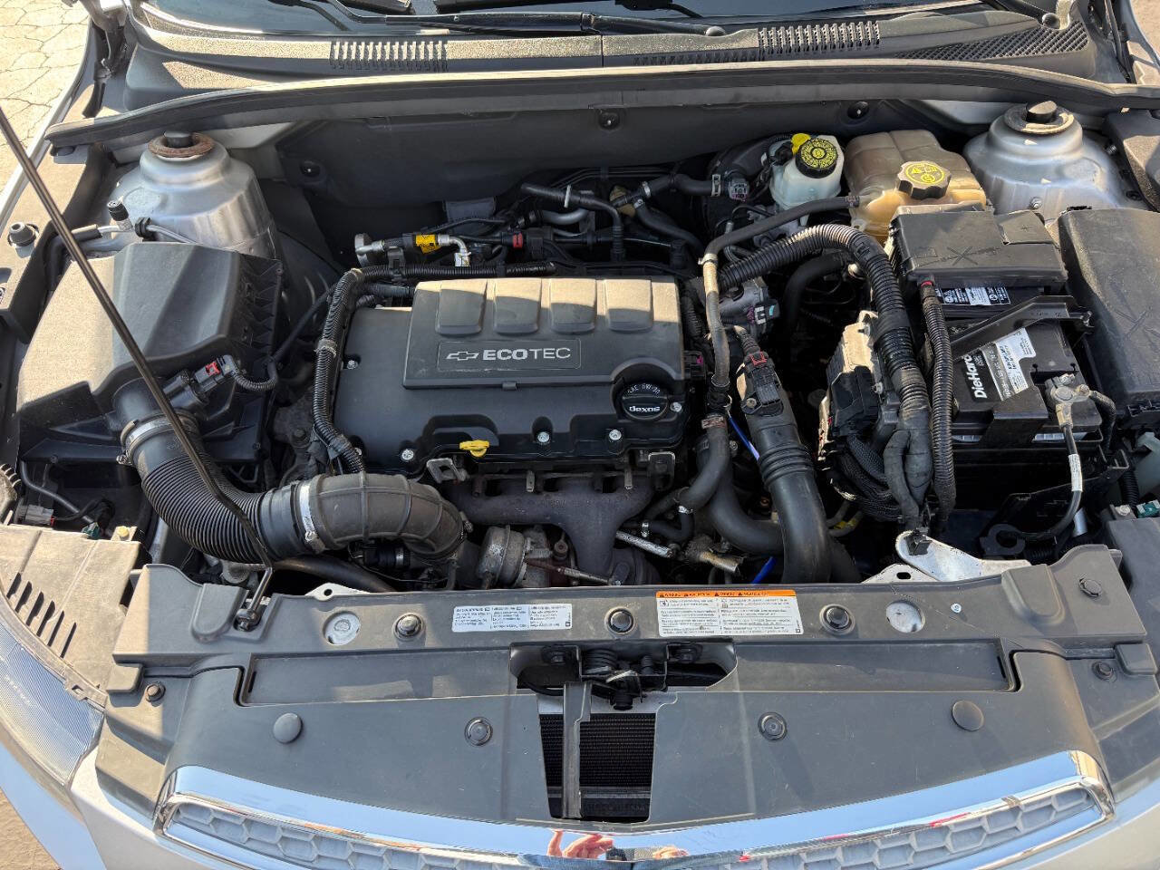 Used 2014 Chevrolet Cruze LTZ w/ Enhanced Safety Package FWD image 28