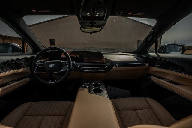 New 2024 Cadillac Lyriq Sport w/ Nappa Leather Package image 8