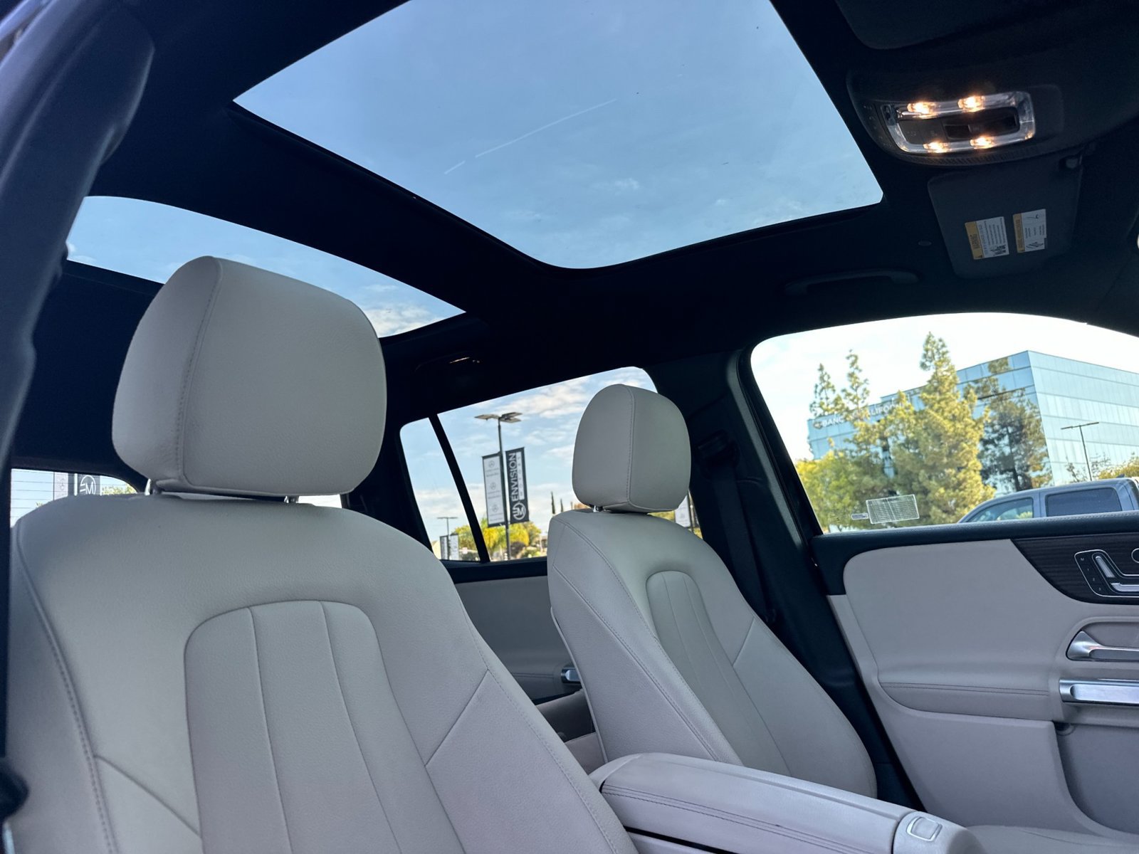 Certified 2026 Mercedes-Benz GLB 250 4MATIC image 17