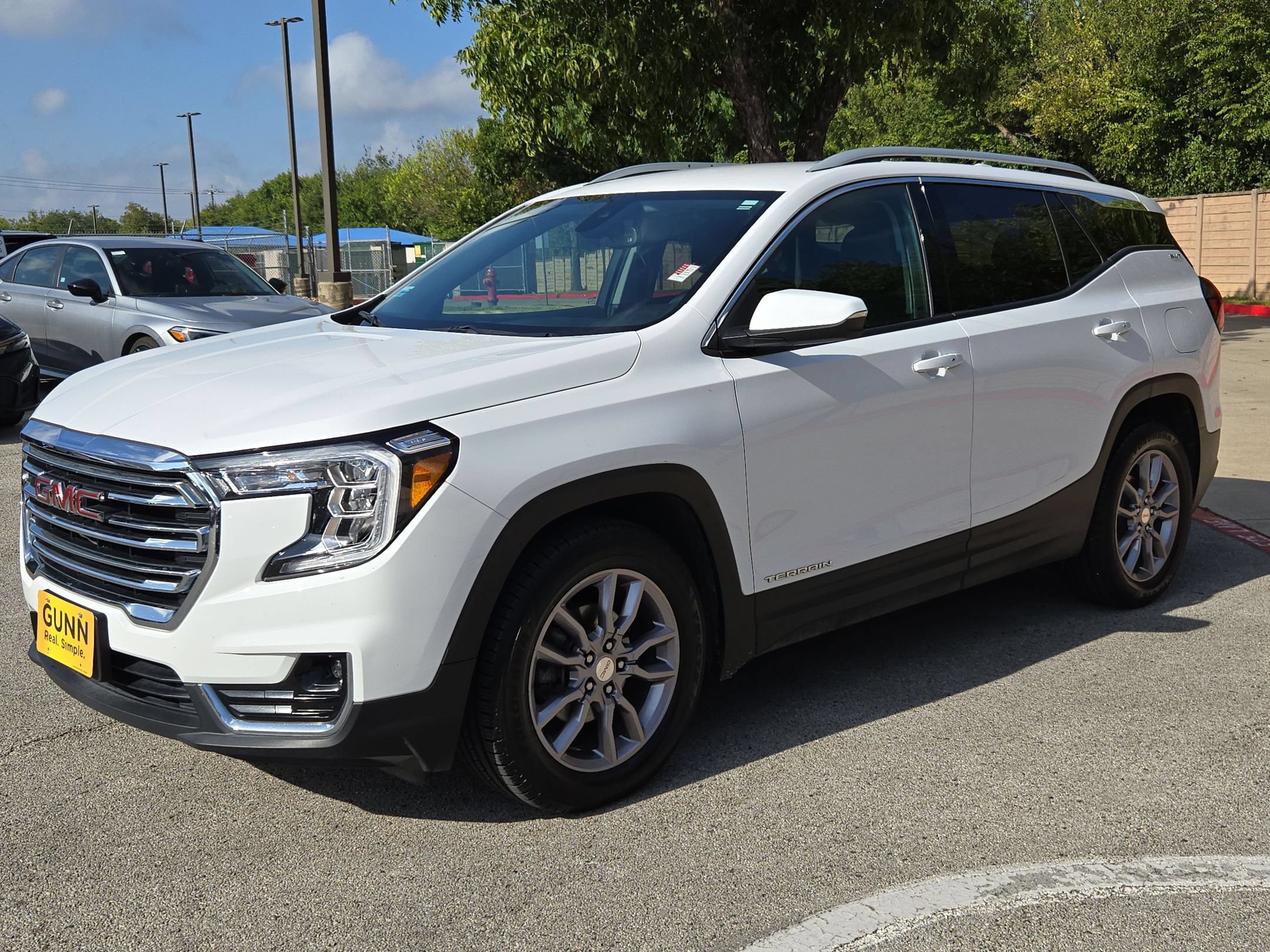 Used 2023 GMC Terrain SLT FWD image 7