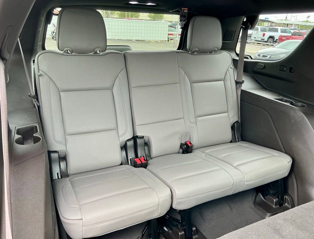 Used 2023 GMC Yukon SLT AWD/4WD image 28