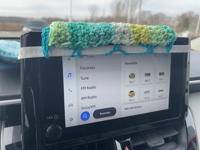 Used 2024 Toyota Corolla Cross L image 7