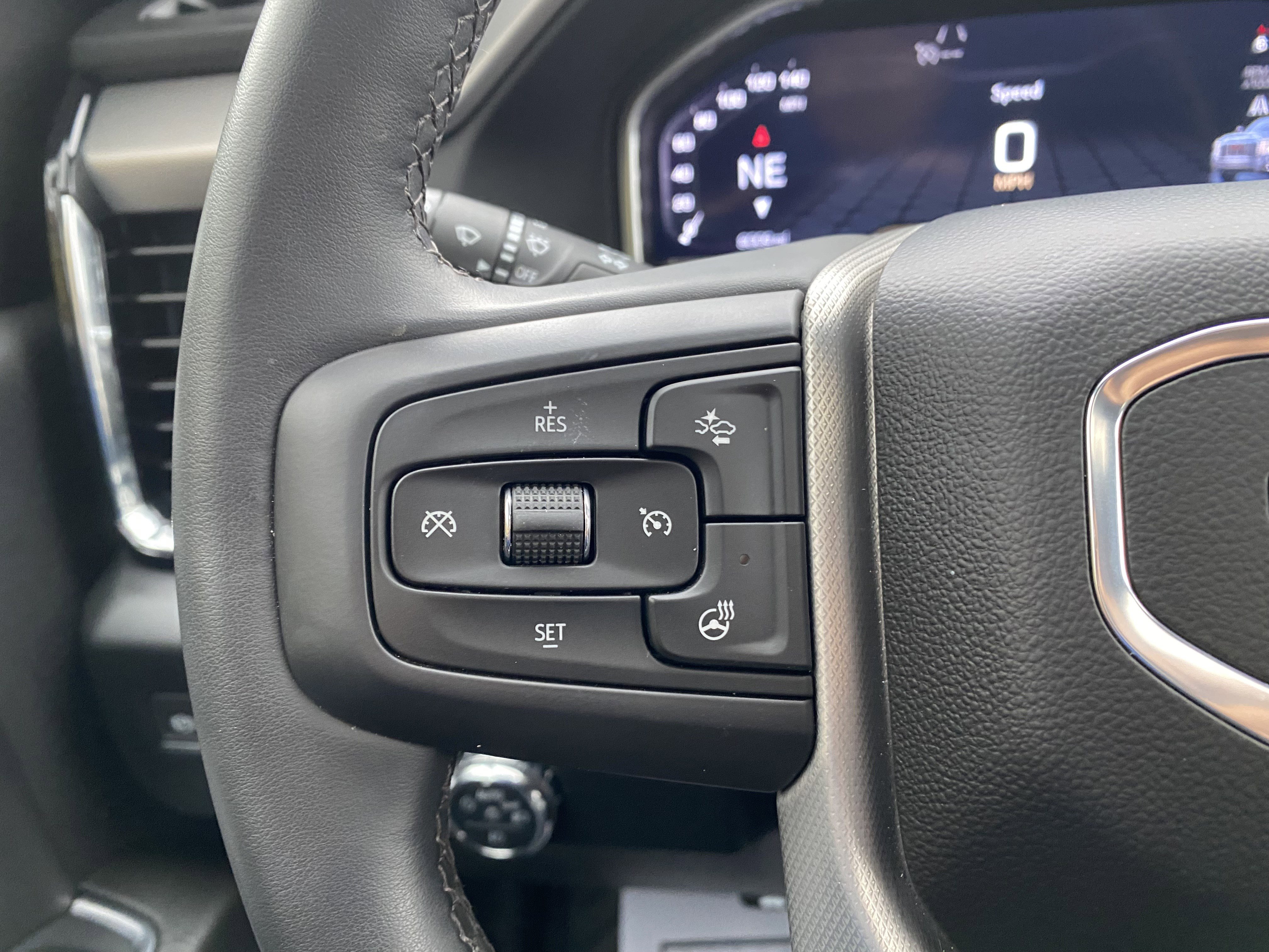 Used 2024 GMC Sierra 2500 Denali w/ Denali Reserve Package image 21