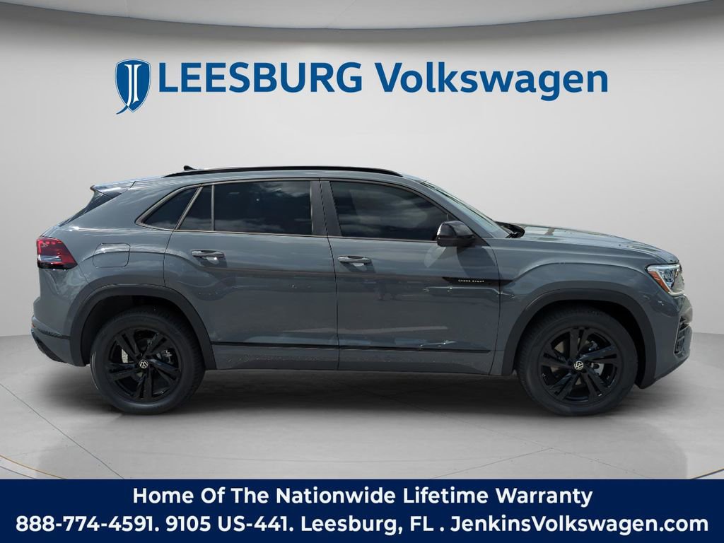 New 2026 Volkswagen Atlas Cross Sport SEL R-Line image 3