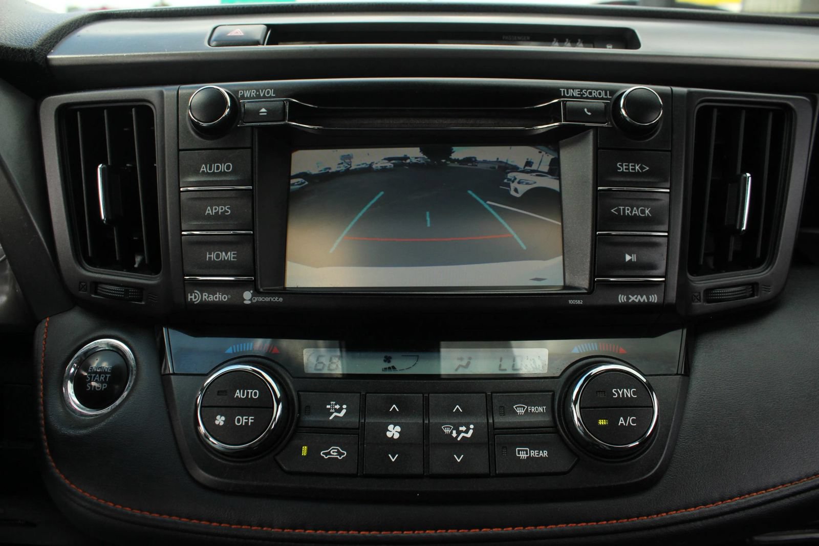 Used 2017 Toyota RAV4 SE AWD/4WD image 31
