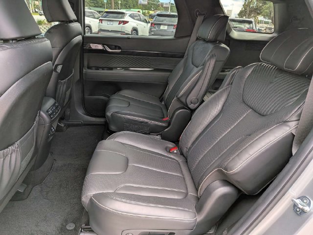 Certified 2024 Hyundai Palisade Calligraphy AWD/4WD image 15