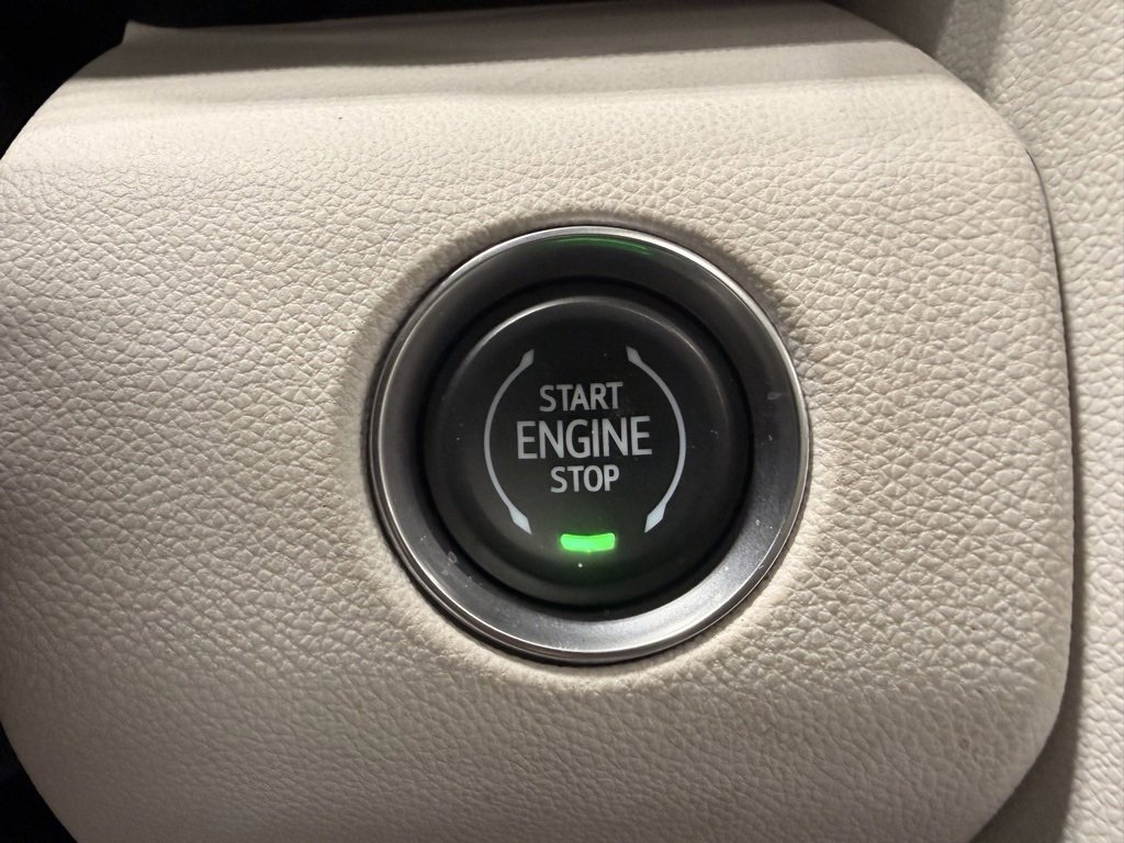 Used 2024 GMC Acadia Denali image 46