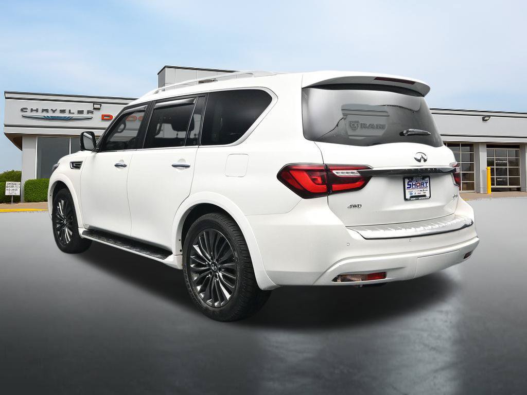 Used 2023 INFINITI QX80 Premium Select w/ Cargo Package AWD/4WD image 3