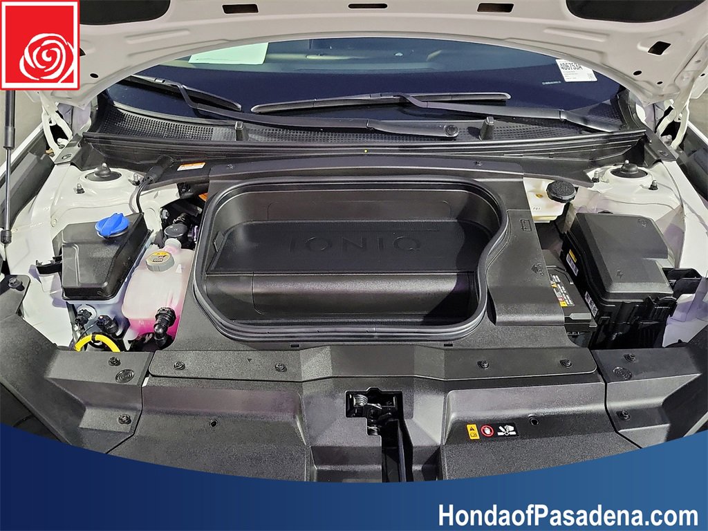 Used 2024 Hyundai Ioniq 6 Limited image 31