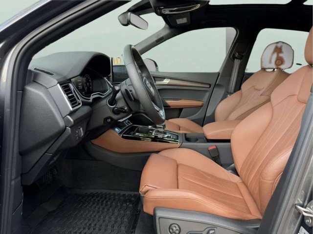 Certified 2025 Audi Q5 e Premium Plus w/ Premium Plus Package AWD/4WD image 20