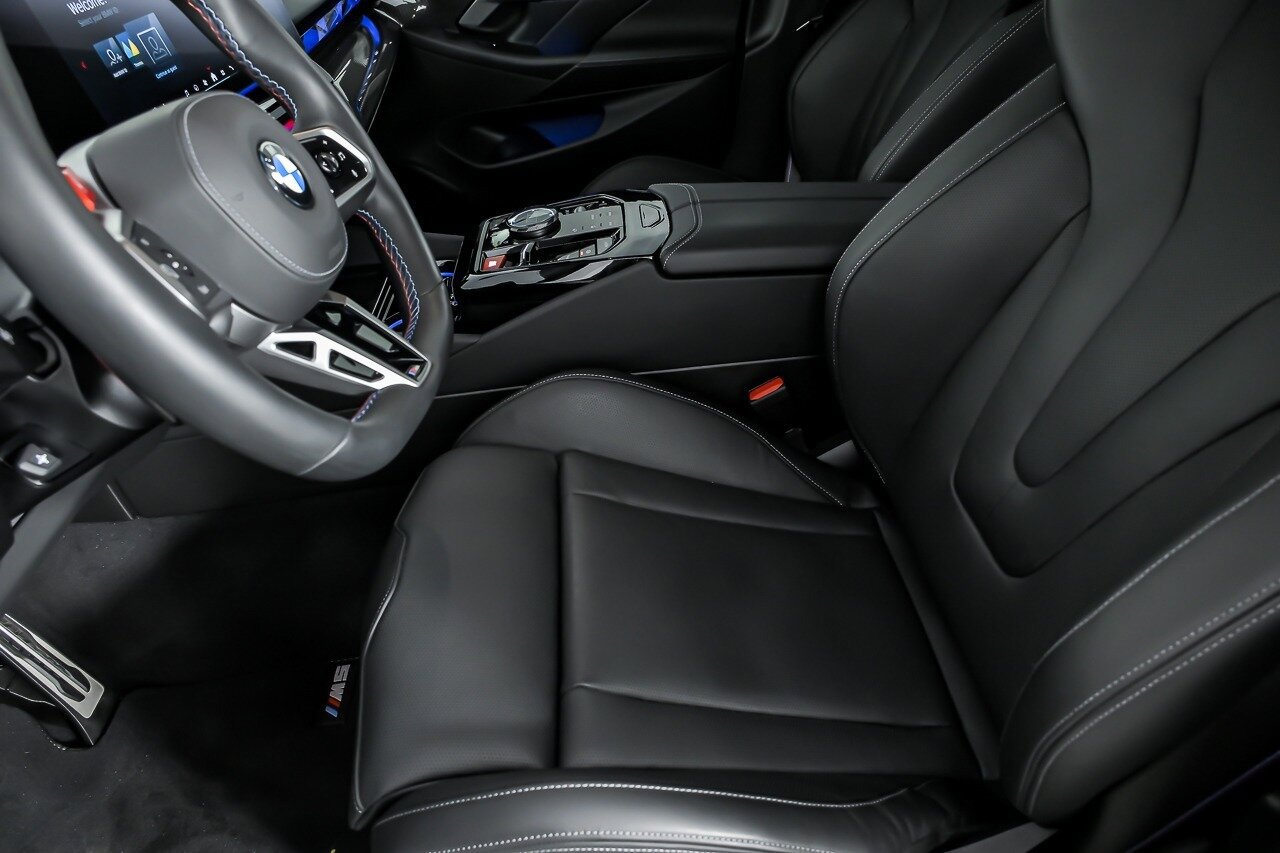 Used 2025 BMW M5 w/ Carbon Package AWD/4WD image 22