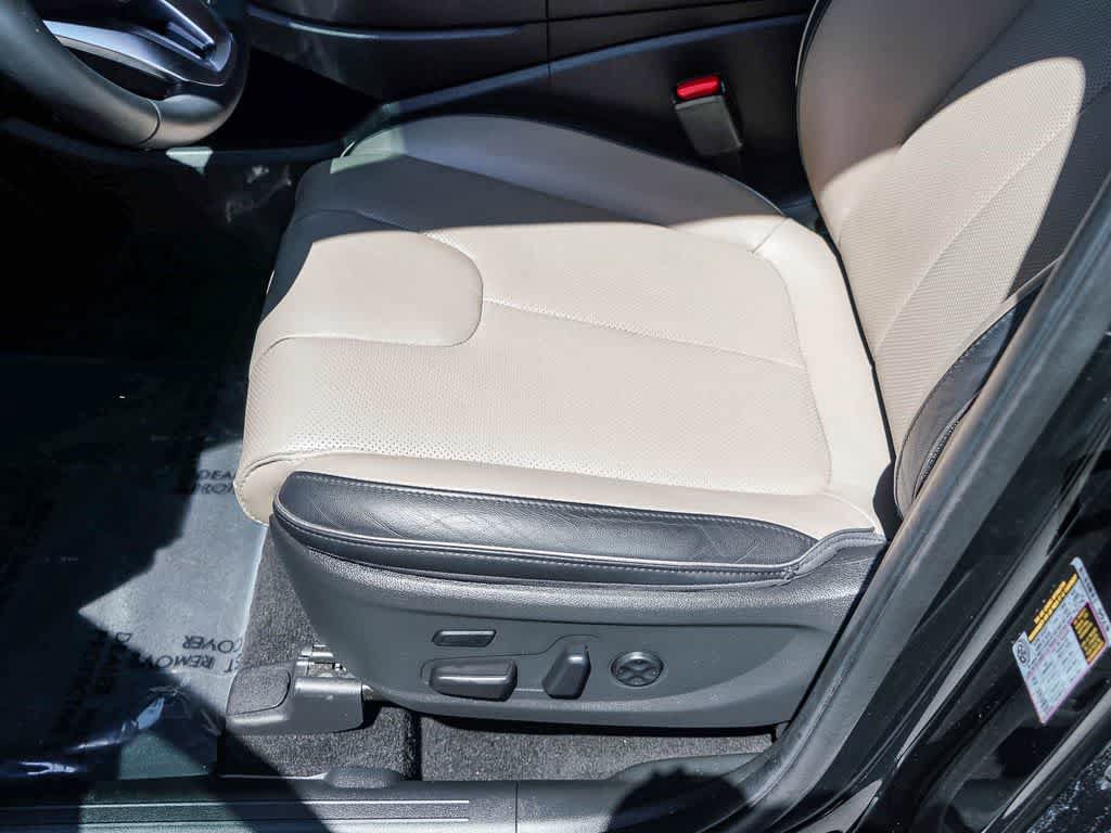 Used 2023 Hyundai Santa Fe Limited FWD image 18